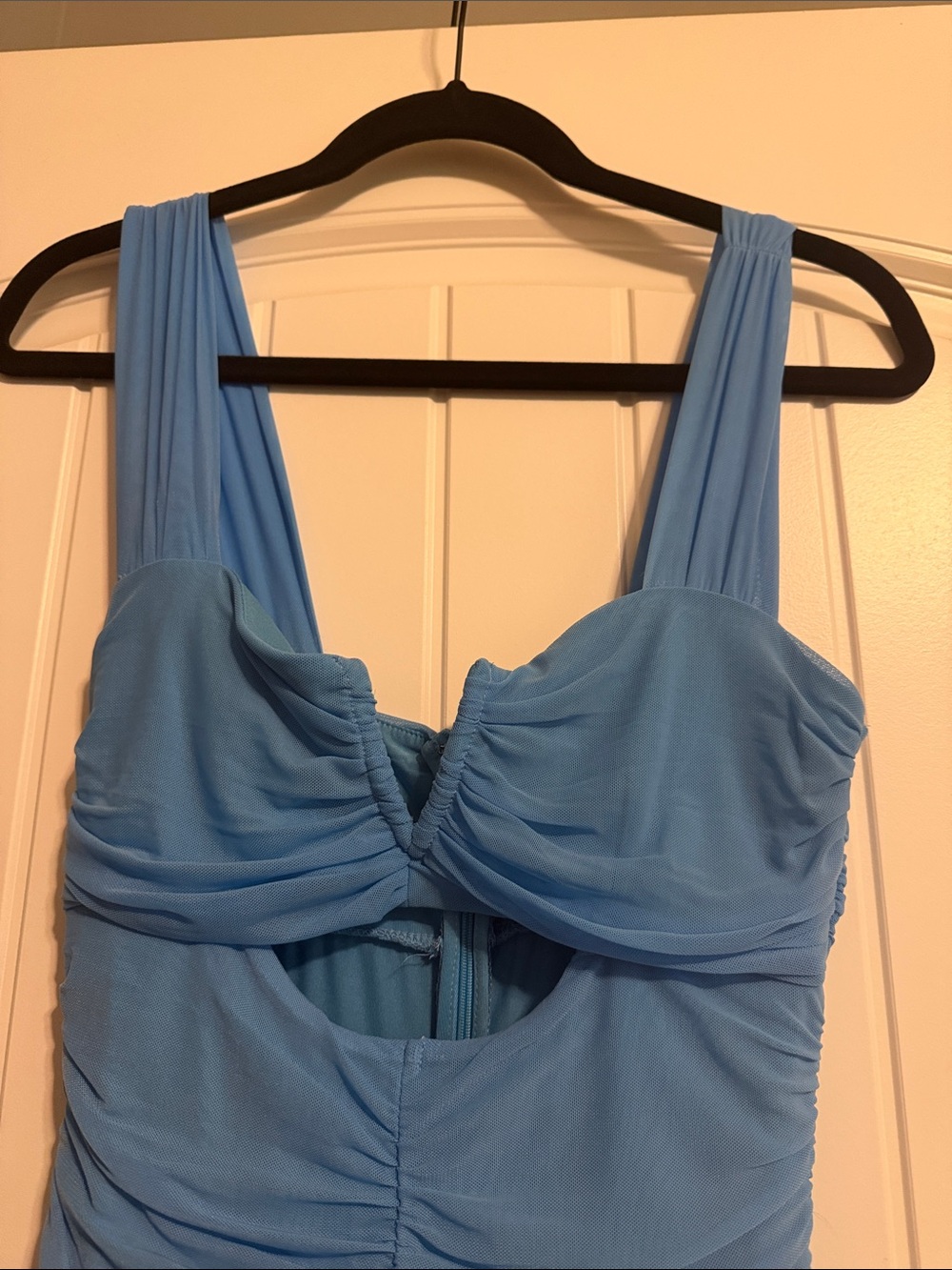 NWOT Lulu's Sky Blue Ruched Midi Dress - Picture 3 of 9